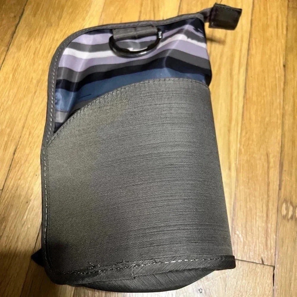 Lug “Canoe” Cosmetic Case “Painted Pearl” Travel Case - Picture 4 of 6